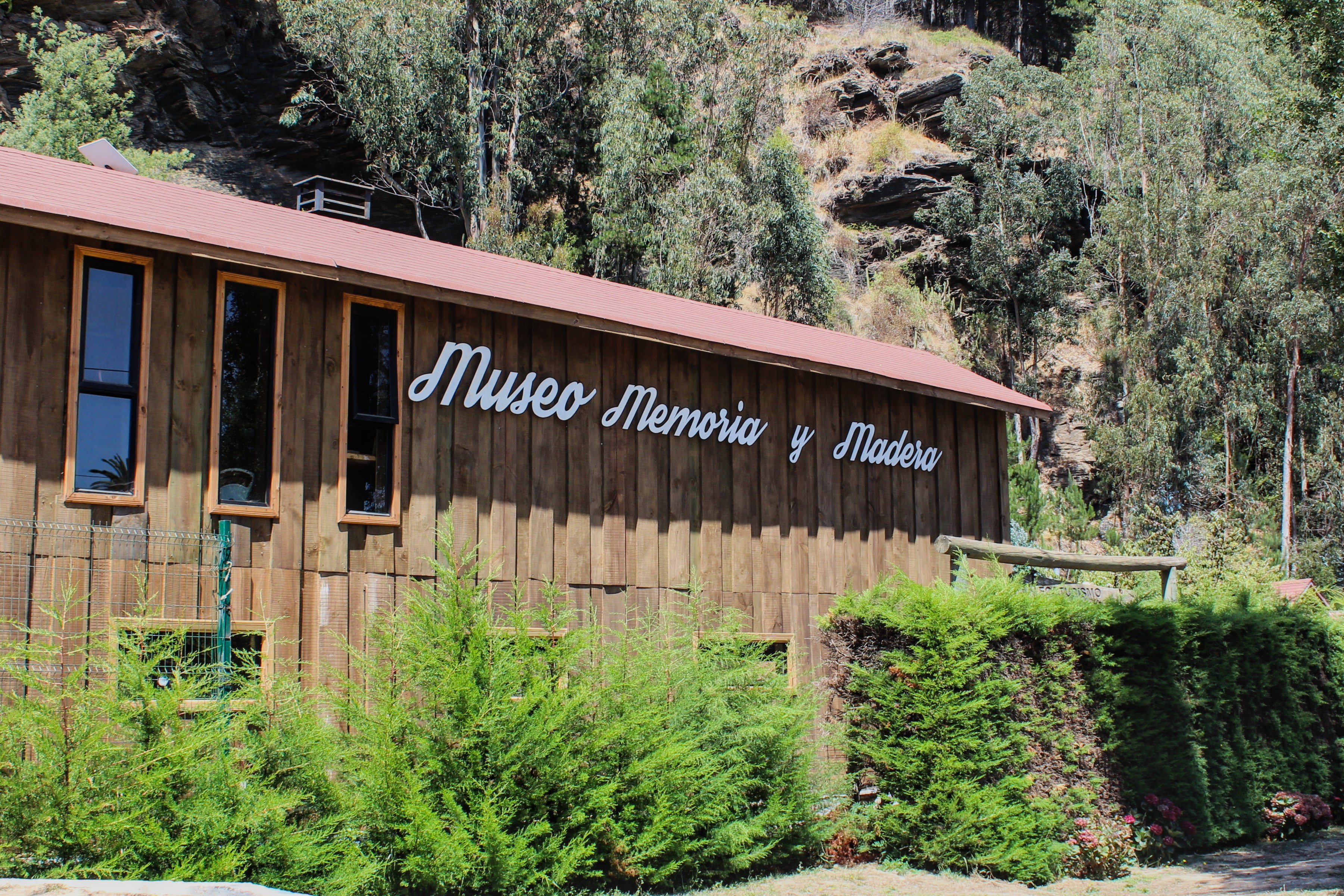 Exterior del museo Memoria y Madera